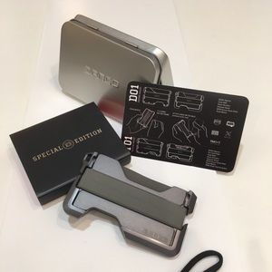 NIB DANGO D01 DAPPER WALLET JET BLACK/SLATE GREY